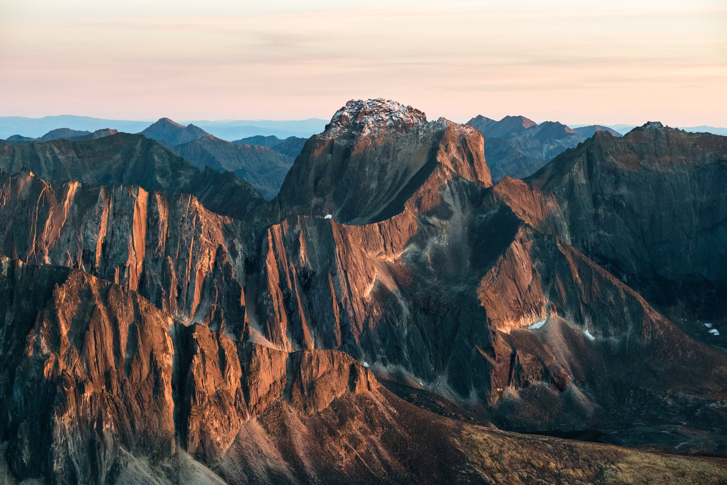 Tombstone Lakes Circuit: 7-Day Trek via Grizzly, Divide & Talus