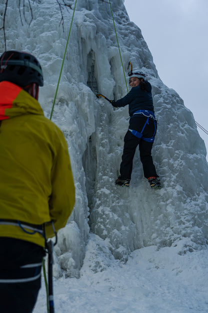 Yukon Night Adventure – Ice Climb, Wild Fondue & Northern Lights