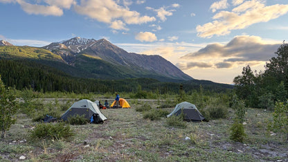 6-Day Cottonwood Trail Backpacking Adventure | Kluane National Park