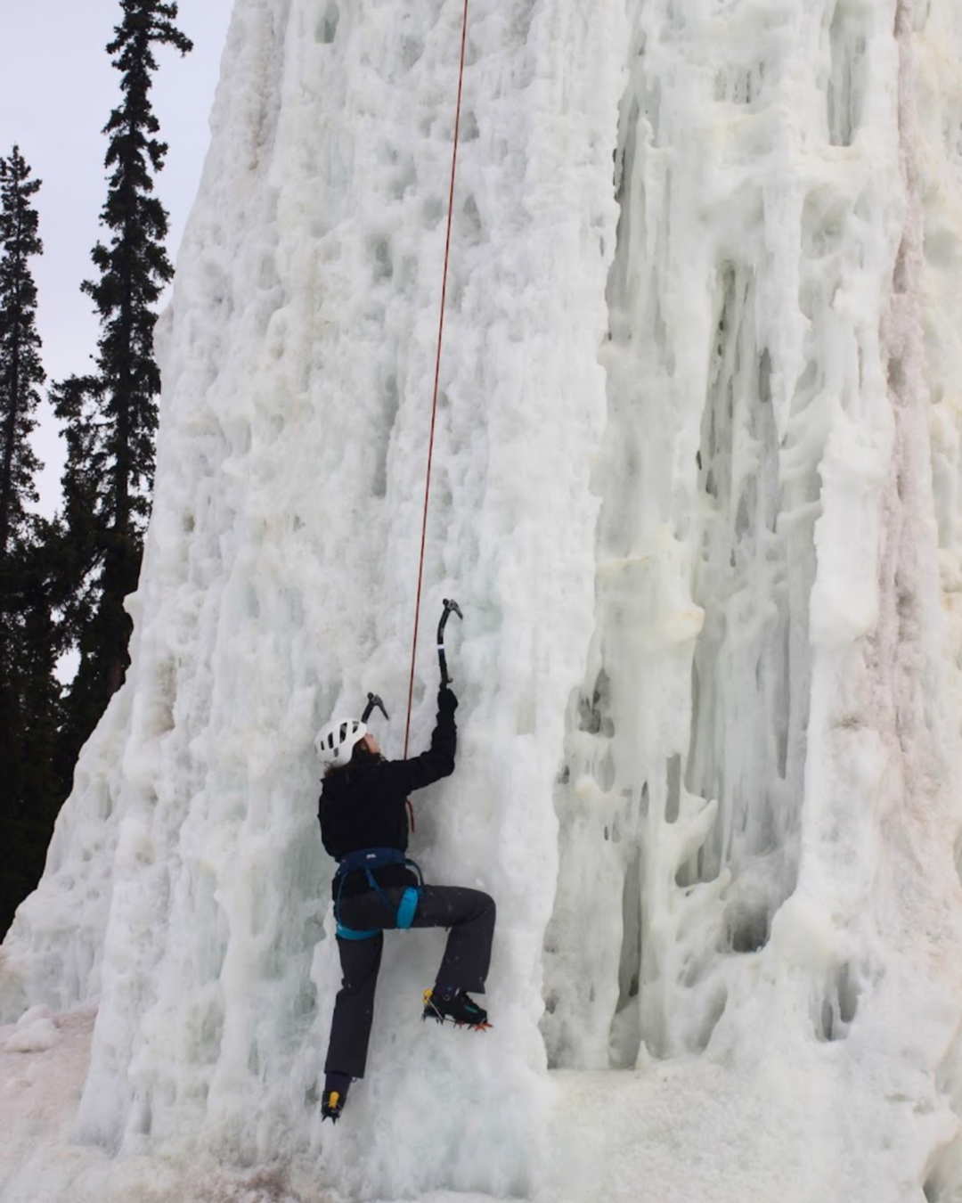 Yukon Night Adventure – Ice Climb, Wild Fondue & Northern Lights